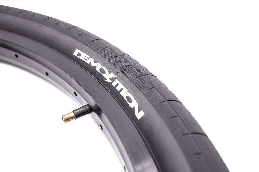Demolition Momentum II Tires - Image 3