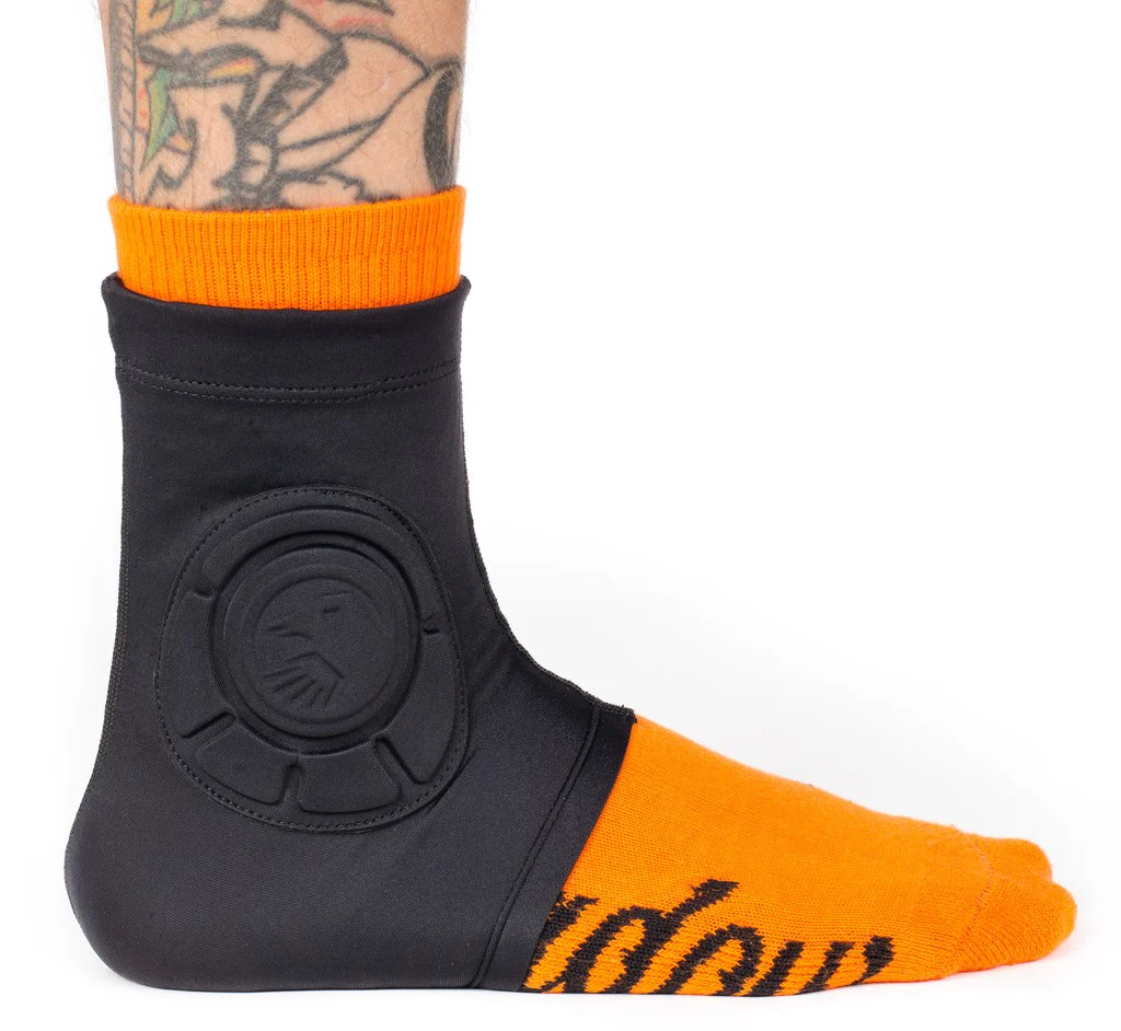 Shadow Invisa-Lite Ankle Guards - Image 3