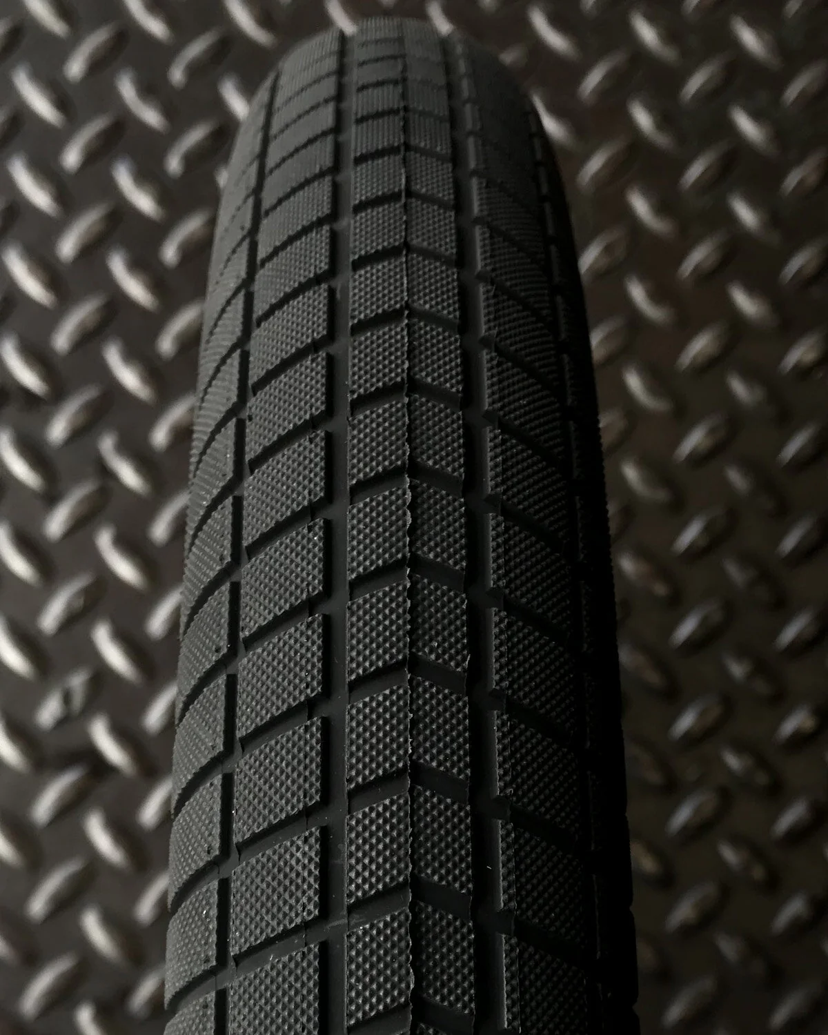 Primo V-Monster Hobie Doan 20" BMX Tire - Image 4