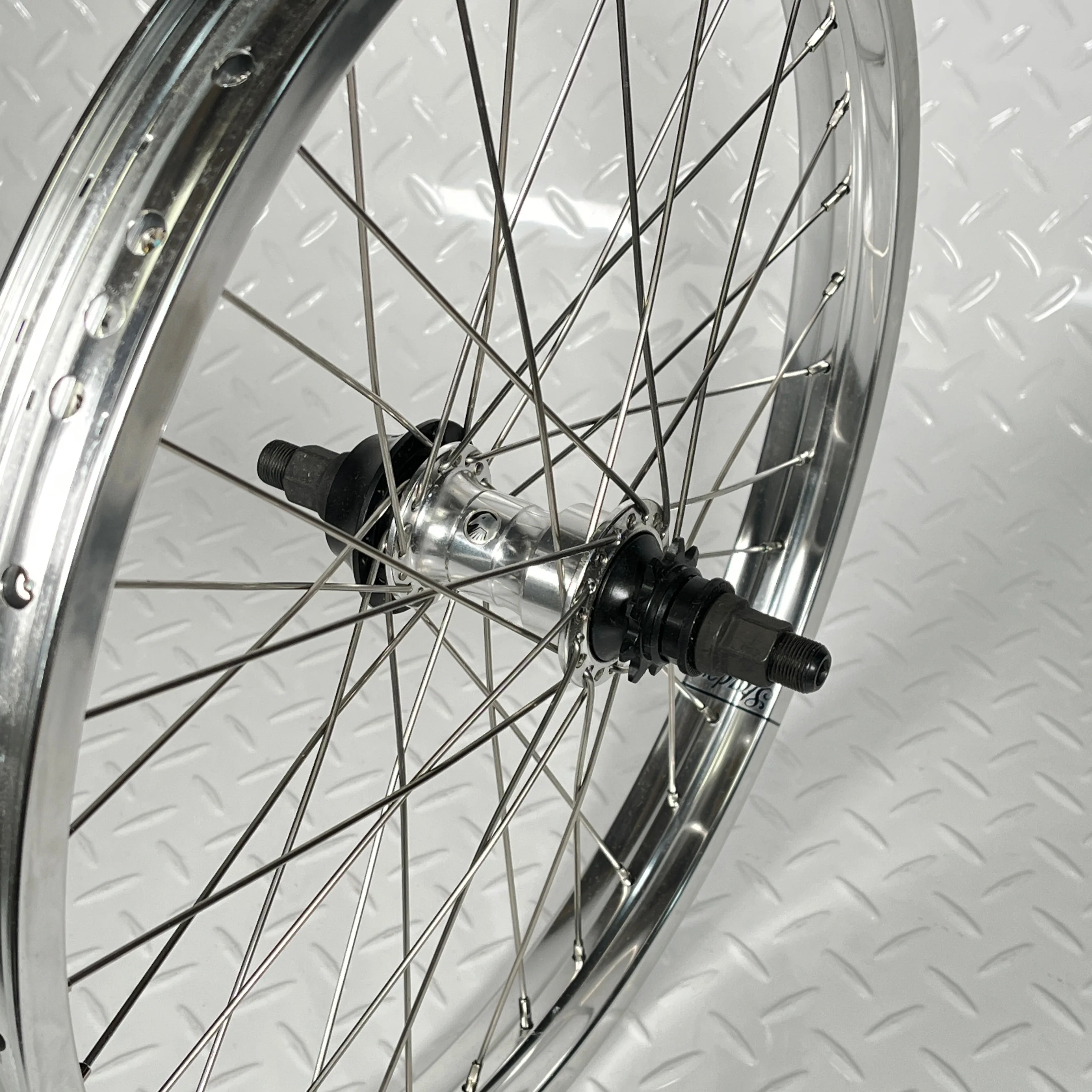 Shadow Symbol Rear Cassette BMX Wheel - Image 3